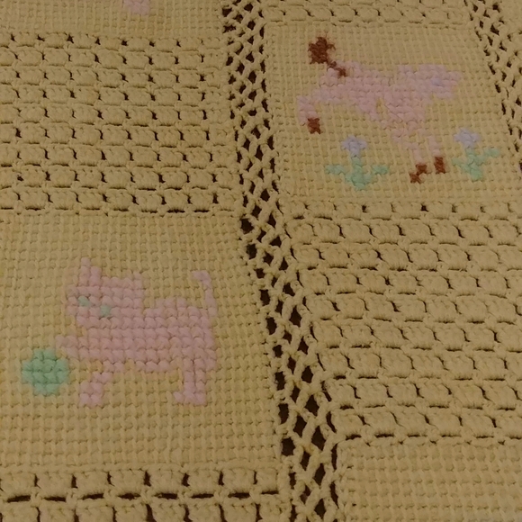 Yellow Hand Crochet Animal Vintage Baby Blanket - Picture 4 of 4